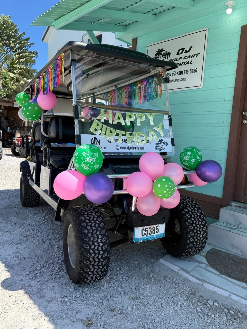 6-seater cart with birthday decorations